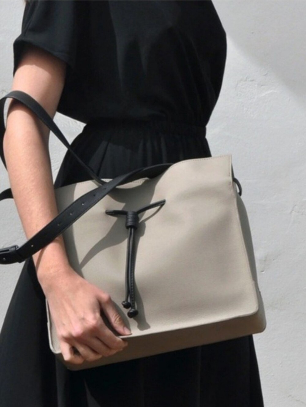 Von Holzhausen Minimalist Taupe & Black Medium Shopper/Crossbody